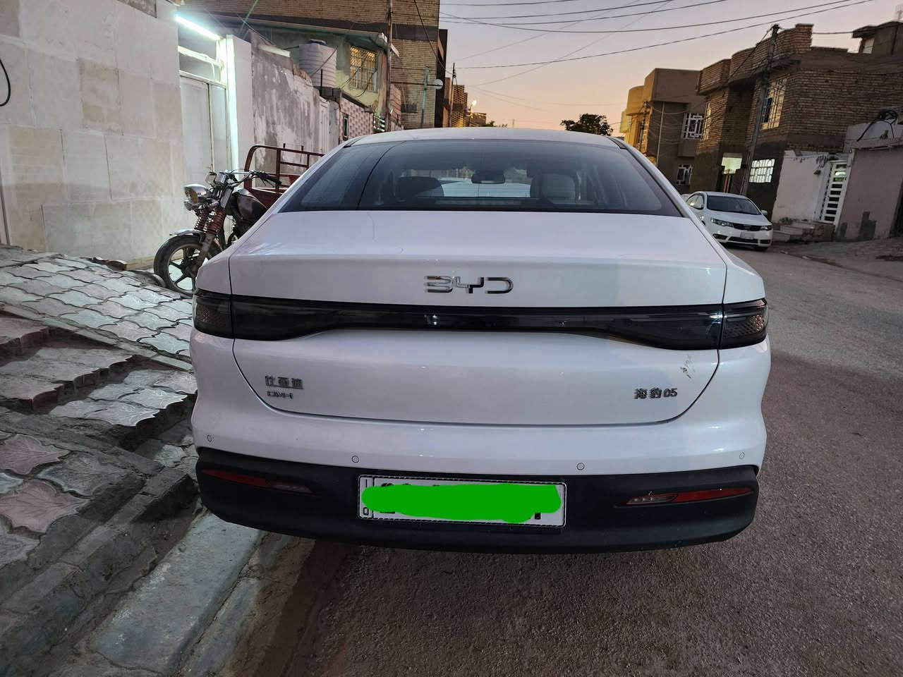 سلام عليكم
سيارة BYD Seal 5 الفئة العادية موديل 2025
ماشية 2000 كم
محرك البنزين ماشي 200 كم
الحادث مثل ما موضح بالصور والفيديو
السعر 90 ورقة
المكان النجف الاشرف


**إذا كنت صاحب هذا الإعلان وتريد حذفه لأي سبب، رجاءا أرسل رسالة إلى الدعم الفني**