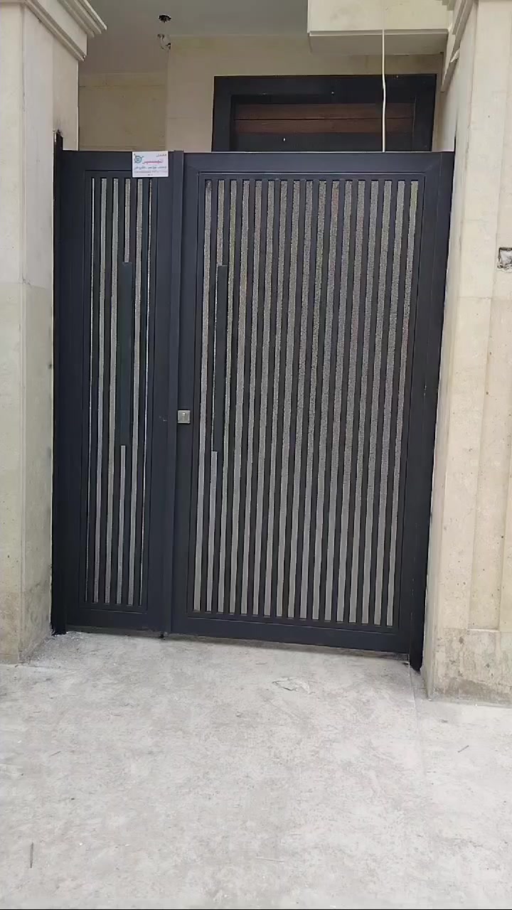 تنفيذ باب خارجي في منطقة الكراده 👍👍
قياس الباب 160سم
حديد تركي 2ملم حسب طلب الزبون 
معمل المهندسين 👍👍
لكافه اعمال الحداده 
العنوان 📌📌
بغداد .. شيخ عمر .. الشارع الاول 
للاستفسار مراسله الصفحه او اتصل على الرقم ***********
