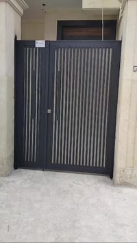 تنفيذ باب خارجي في منطقة الكراده 👍👍 قياس الباب 160سم حديد تركي 2ملم حس...