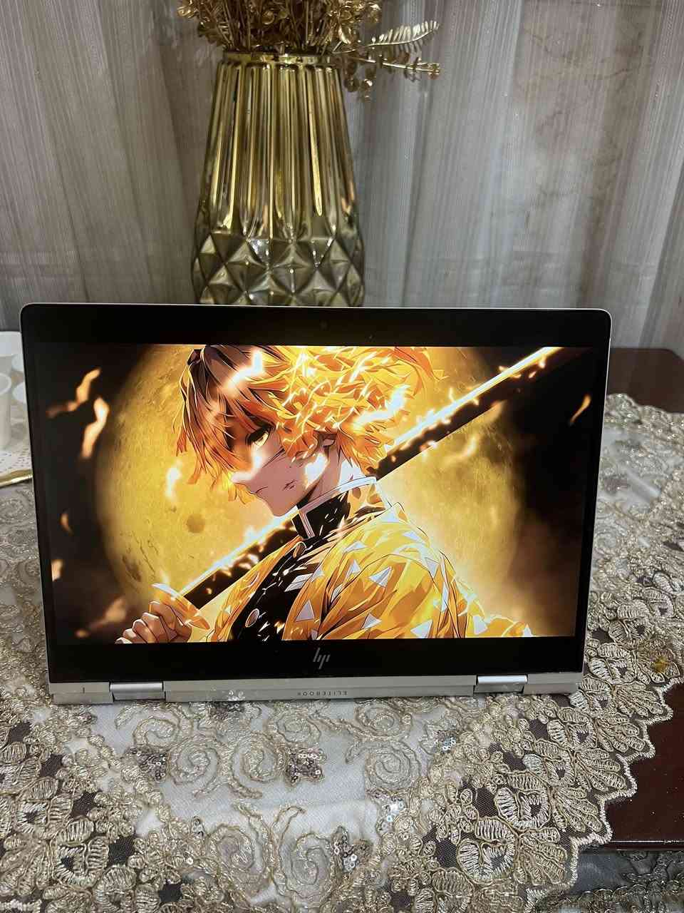 | لابتوب لمس قلاب 🔥
📌 المواصفات:
- المعالج: Core i5 جيل ثامن 💪  
- الرام: 8GB DDR4  
- التخزين: 256GB SSD سريع جداً 🚀  
- الشاشة: 13.3 إنج لمس + قلاب 360 درجة  
- دقة الشاشة: FHD (1080×1920) واضحة ونقية ✨  
- بصمة إصبع 🔐  
- التصميم: نحيف وخفيف وسهل الحمل  

🎯 المميزات:
✔ ويندوز 11  
✔ أداء سريع وبدون تعليق  
✔ بطارية ممتازه
✔ جاهز للاستخدام مباشرة  

✨ جهاز نظيف جداً ومفحوص بالكامل

💰 السعر: (325)  
📍 الموقع: (بغداد)  واليريد توصيل موجود 
: خاص أو اتصال موجود
***********
موجود واتساب هم
