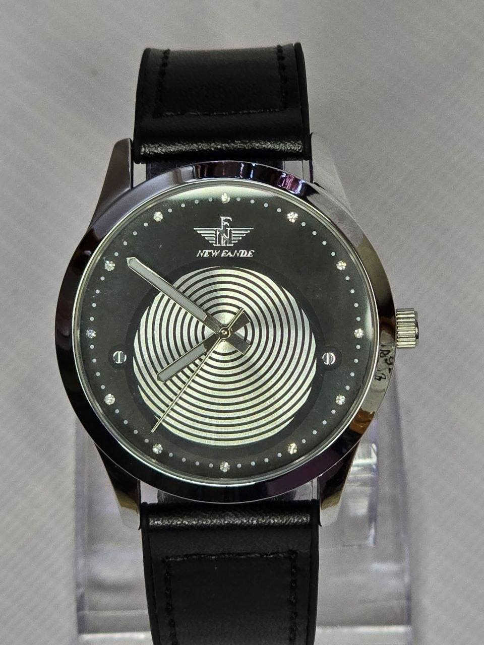 ساعة من ماركة NEW FANDE اورجنال وارد اوربي DHL

تحفة فنية 
ميكنة كوارتز ياباني 🇯🇵 
هيكل ستانلس ستيل مطلي بطبقة من نيكل روم لامع
ميناء مميزة دوامة مزودة بمنفذ تاريخ مع اميال لامينوس 
مقاومة ماء وغبار 
زجاج زفير مزرق 
سير مميز جلد مبطن ربل 
قفل فراشة مغناطيسي  

ملاحظة متوفر قطعة 3 قطع فقط 

السعر :- 28 الف ع اول تم
للحجز والاستفسار يرجى مراسلة الصفحه


**إذا كنت صاحب هذا الإعلان وتريد حذفه لأي سبب، رجاءا أرسل رسالة إلى الدعم الفني**