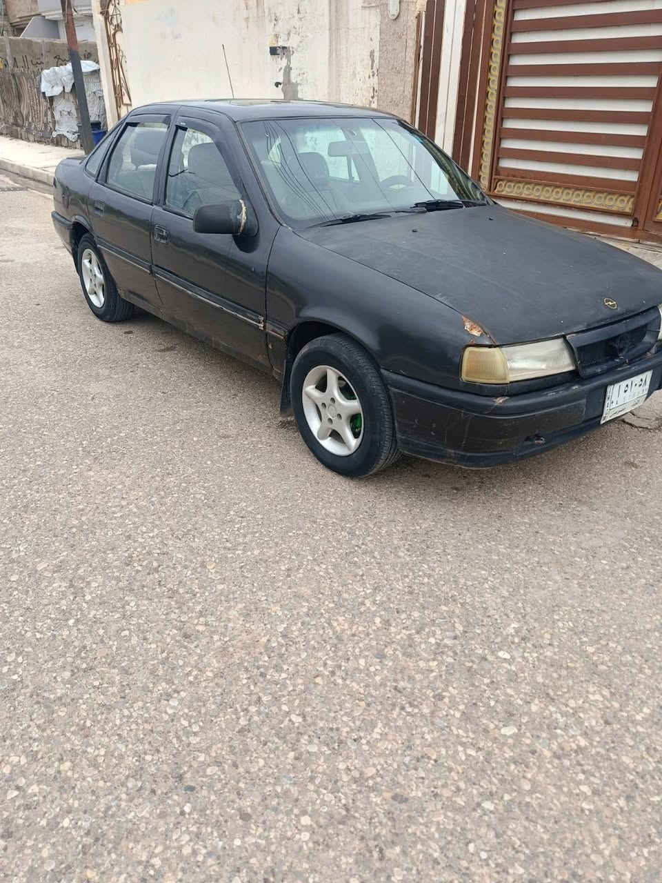 فكتره 1992
#السعر_23 ومجال 
سنويه وارقام جديد 
رقم نجف مشروع وطني 
 تتكاتب ويا الشرعي 
مكينه 16 بيها اثر نفخ
 صبغ عام جماليه
كابون بانزين مقدملها 
***********
***********
#موصل_برطله
