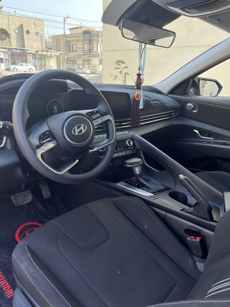 السلام عليكم
النترا 2024 للبيع 

فحص موقت ترقم نينوى 

مواصفات السياره فول بدون فتحه

شاشة دجتل متصل 

بصمه أبواب

بصمه تشغيل 

تشغيل عن بعد 

لايت امامي عدستين عالي ناصي LED مع اشاير LED

لد داخلي 24 لون 

3 وضعيات قياده سبورت نورمل وسمارت 

قفل ذاتي للسياره 

صندوق ذكي يفتح عند الاقتراب 

لد فيً يدات البيبان ابيضّ 

رادار امامي 

رادار خلفي 

رادار جانبي 

كروس كونترول متفاعل 

نظام تحديد المسار 

توقف تلقائي

قرائه نسبة الدهن 

نظامً كيلو متر وميل 

حساس إطار 

وويل كب

تبريد شاشه + أوتو + نظام تنقية الهواء في السياره 

نظام ABS

نظام تراكشن كونترول 

نظام EBS

8 ايرباك بالسياره 

__________________

حادث السياره 

جاملغ اليمين بوند ايربك كشن فقط اليمين

السياره نظيفه جدا جدا وبالعافيه على الياخذهاً

سعر147بيها مجال بسيط 

رقمي ***********

   

***********. 

للتواصل واتساب موجود
