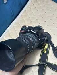 نيكون 3200 • كامرة نضافة • ملحقات كاملة