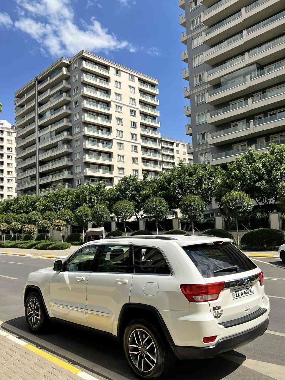 Jeep Grand Cherokee 2012
جیب لاریدۆ ٢٠١٢
مواسەفات
بەسمە 
دوو بەسمەی بیلاد
حاسە
کوشن کارەبا
دەبڵ ئەکسل٤×٤
هەموو گیانی لەسەر شەریکە ماوە
گێڕو مەکینەی بەشەرت نەکراوەتەوە
بێ بۆیاخ بێ سارد بێ پارچە گۆران
دەعمی بۆ دەعمی بە شەرت
بە ناوی خۆمەوەیە سەنەوی تا ٢٠٣٠ تازەیە
*********** whast app
