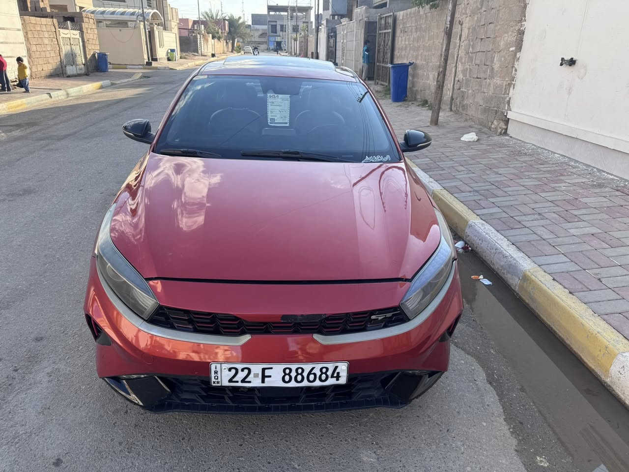 السلام عليكم شباب كيا فورتي موديل 21
موصفات فول جيتي لاين فتحه بصمه شاشه تحكمات سترين
لون مشمشي  ماشيه 50 
 سعر165 وبيه مجال بصيط  مكان بغداد الرقم ***********
