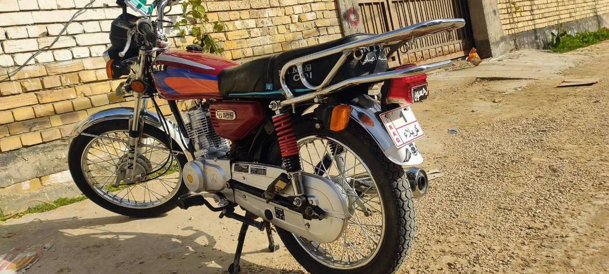 سلام عليكم دراجه للبيع اربعه كير موديل 2025 شهر 10 السعر 650 او بيه مجال ***********
