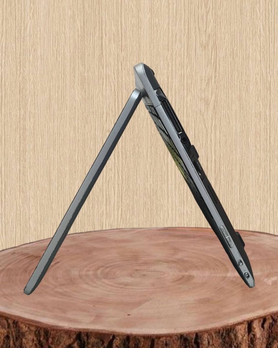 السلام عليكم
حاسبة للبيع 

  المواصفات:

حاسبة Hp revolve elitebook g2

معالج i5-4300 2.5 ghz

كرت شاشة داخلي

رام DDR3 4gb

تخزين SSD 238gb

ويندوز 10

شاشة لمس

تتحرك 360 درجة

يجي وياها ماوس
شاحنة اصلية

تفيد للاعمال المكتبية الخفيفة الى متوسطة والالعاب الخفيفة الى متوسطة تشغل العاب بلي 1 و 2 و 3 وبعض العاب الكمبيوتر الخفيفة نفس هولو نايت وكاونتر سترايك وفورتنايت ومحاكيات الموبايل او تستخدمها كشاشة جانبية والشاشة تگدر تحركها 360⁰ درجة وتسخدمها كتابلت للدراسة والتصفح

------------------------------------------------------------------------------------------------------------------------------

المشاكل:

الحاسبة نظيفه بنسبة 90% وتشتغل نفس العسل بس بيها مشاكل طفيفة تتصلح وتكدر تتجاهلها

1. اذا تهبط البطارية جوه الـ50 تطفى

تكدر تغير البطارية او تستخدمها اثناء الشحن على اقوى اداء اذا كهرباء مستقرة

2. اذا تريد تشغلها لازم تشغلها وتطفيها وترجع تشغلها 

مشكلة تگدر تتجاهلها بسهولة ومتأثر والاحسن هيج تسوي لان الحاسبة راح تضل تحاول تشتغل وترست وتشتغل طبيعي بس شوي تطول

------------------------------------------------------------------------------------------------------------------------------

للبيع تنطيني سعرك واقيم التواصل خاص

لا تتواجد خدمه توصيل


**إذا كنت صاحب هذا الإعلان وتريد حذفه لأي سبب، رجاءا أرسل رسالة إلى الدعم الفني**