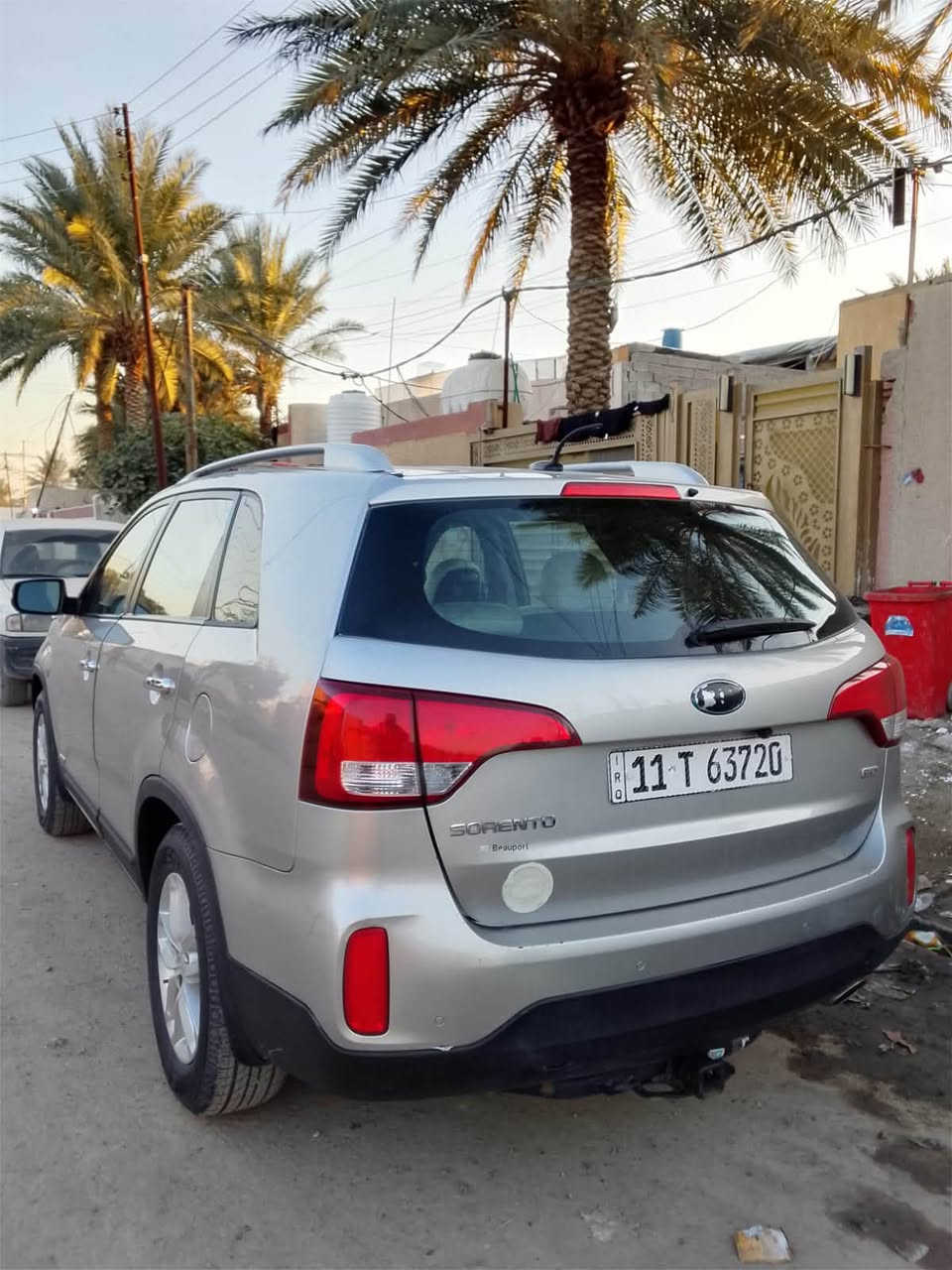 سورنتو للبيع موديل 15حادثه باب السايق مبدل نفس اللون
6سلندر المكان بغداد للاستفسار ***********
