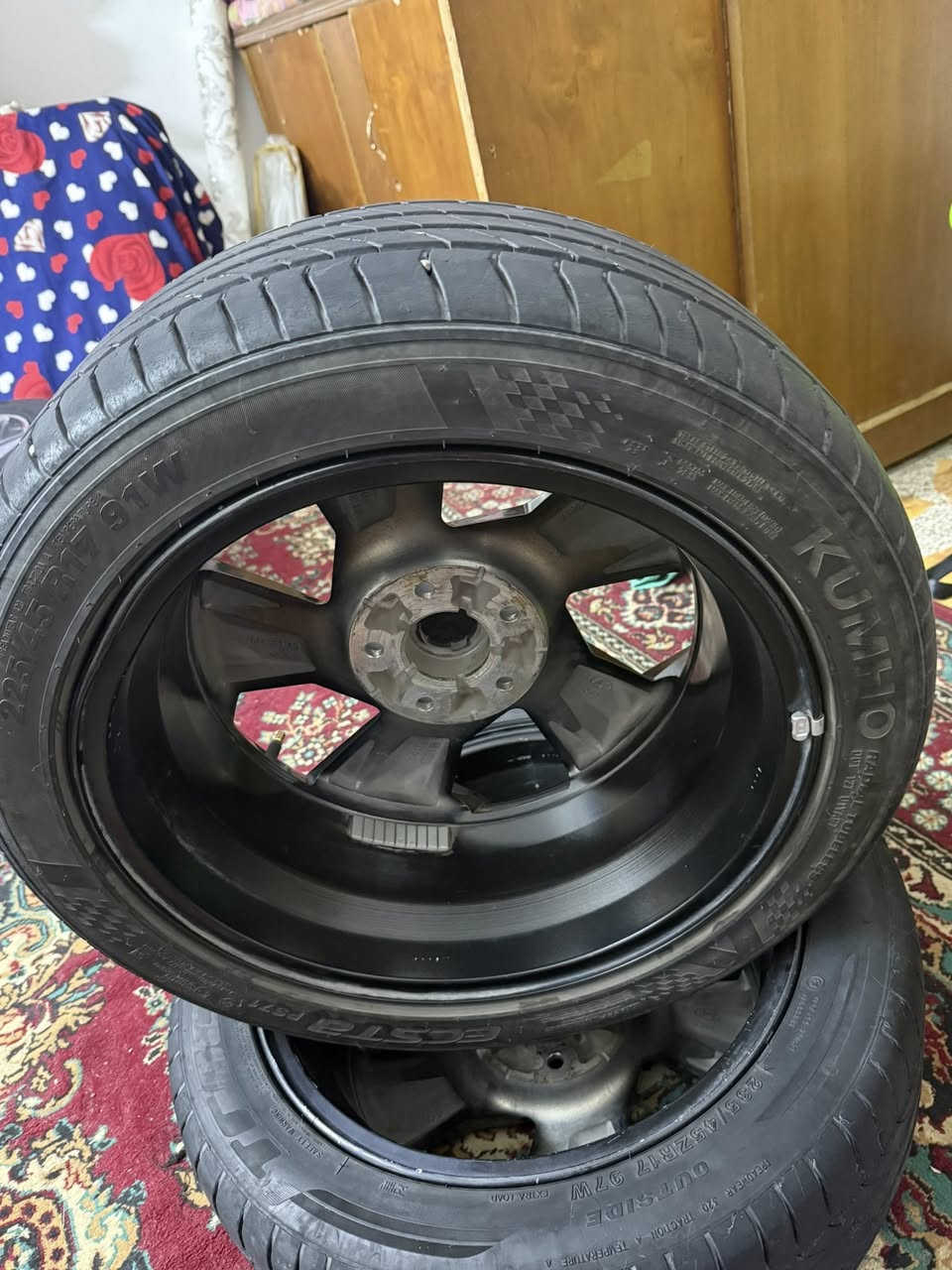 سلام عليكم للبيع تخم تاير وياله عنوان شعب حي البساتين بغداد النتره 2022     اتصال***********
