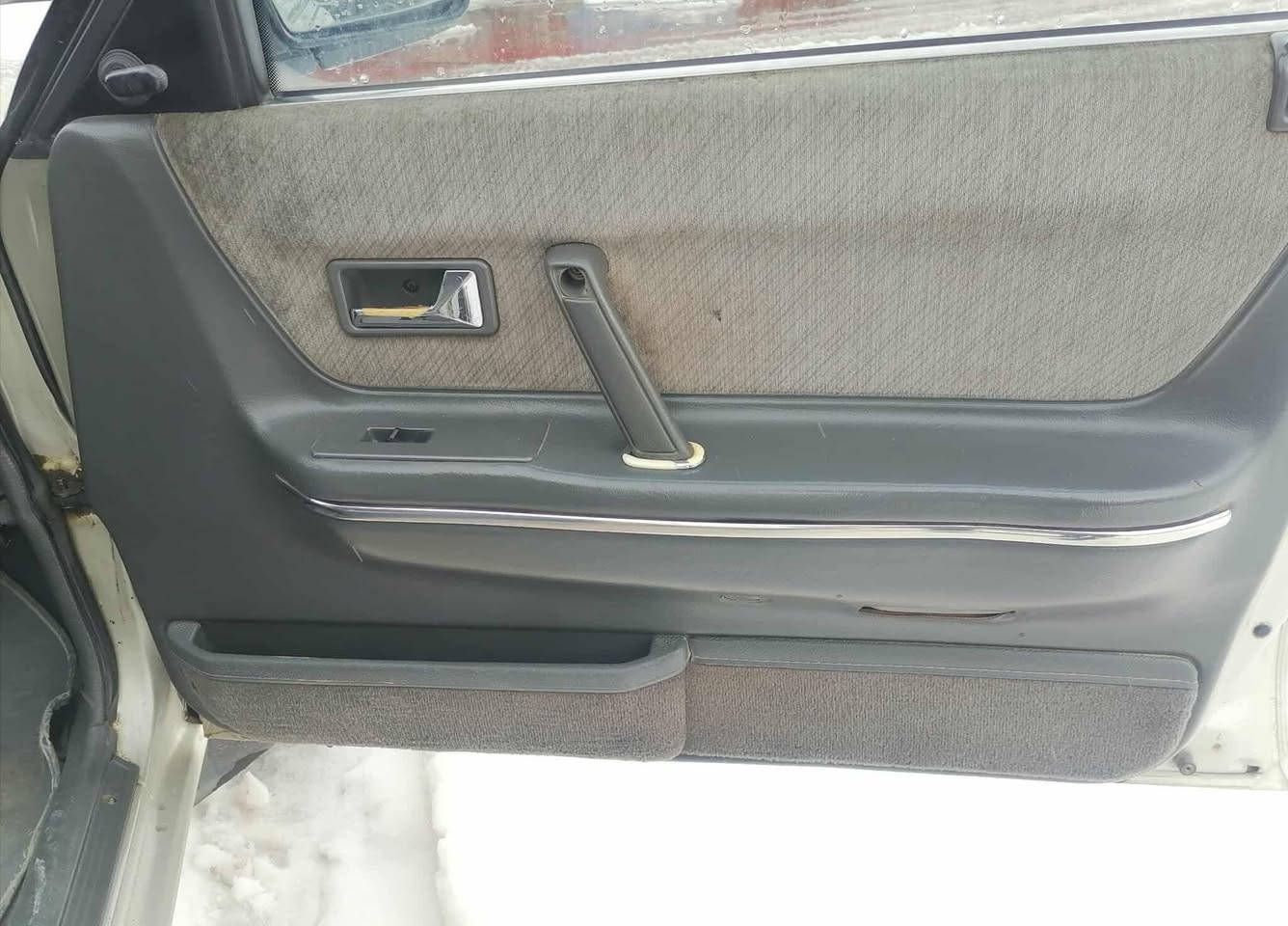 ئۆتۆمبێل: مازدا مۆدێل ١٩٨٩

هەشت و بەخ گێڕ و مەكينه بەشەرت 

توندوتۆڵە لێدراوی و بۆیاخی نیە 
سەنەوی ساڵێکە بەسەرچووە
 بەناوی خۆمەوەیە
شوێن: پێنجوێن
***********
***********
