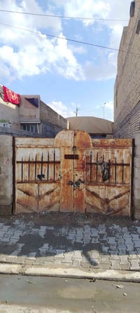 أرض • ١٠٠م • قرب السوق الكبير