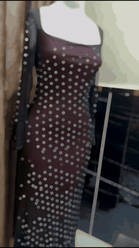 فستان اسود وماروني يخبل باللبس قياس 42 السعر 20 توصيل مجاني للاستفسار ***********
