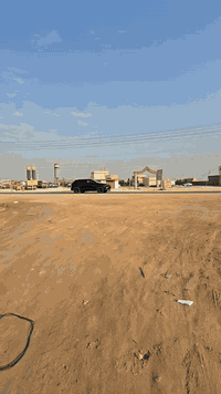 السلام عليكم الف و ١٠٠ متر للبيع وجه 44متر سند.25 طابو زراعي إقرار محكمه تصلح سكن او معمل  او مخزن متوفر ماء كهرباء العنوان كربلاء رابط الزبيلية مجاور مجمع الكفيل العتبه العباسيه تبعد عن الرابط ١٥٠ متر شارع بعرض ١٠ متر استفسار اكثر الاتصال بالأرقام التالية 
*********** اسيا وتساب 
***********
