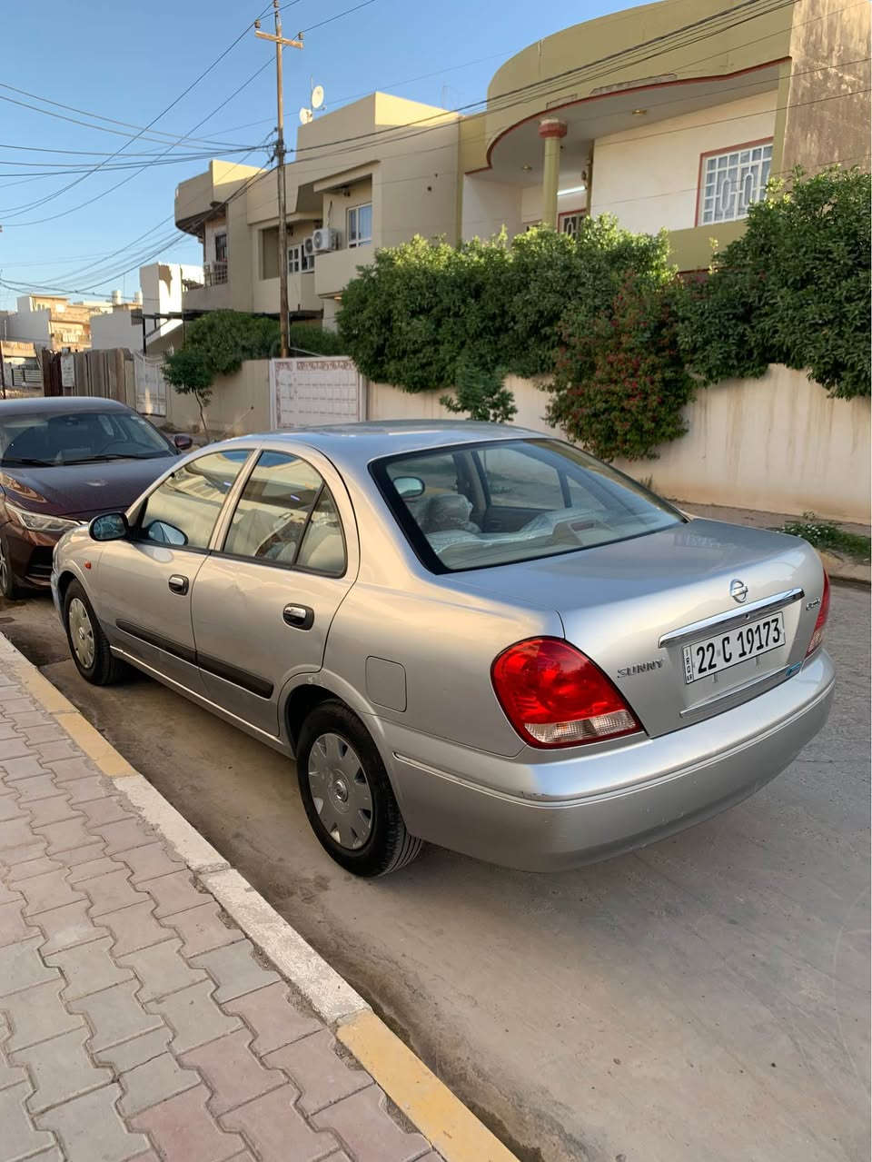 سلام عليكم  نيسان صني كلاسك ياباني موديل 2009 
محرك گير كلها بشرط تبريدها معروف بعد 
بدون صبغ  بيها فقط رصعات وشخوط شي بسيط  كلها غراضها بلاد بشرط 
بطاقه بانزين بيها 
سنويه جديدة 
سياره جاهزة 
مكان سياره كركوك
113 بيها مجال
*********** كركوك, العراق
