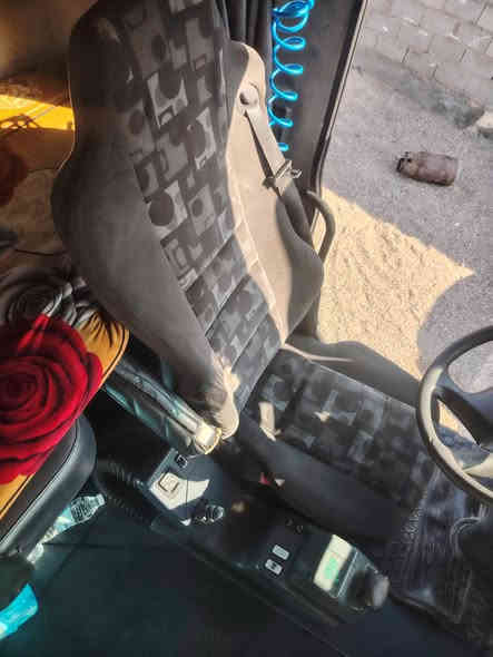 سلام عليكم لبيع كتروس موديل 2000 رقم جديد سنويه جديده مربوطة عربانه فلات جوانب متحركه محرك دمعه 1846 تخم تاير شغاله عله عمان سعر230 مكان انبار ناحية الوفاء مكلف بنشر ***********
