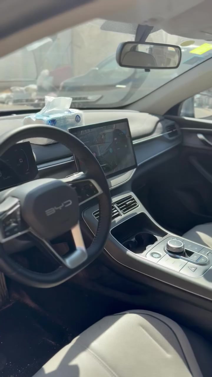 دستروير05 موديل 2025  كفالة عامه 

رقم بغداد بـ اسمي 
ماشية ١٧ الف 

السعر ( ١٧ مليون و ٨٠٠ الف قفل ) 

مكانها بغداد الجديدة 
***********
