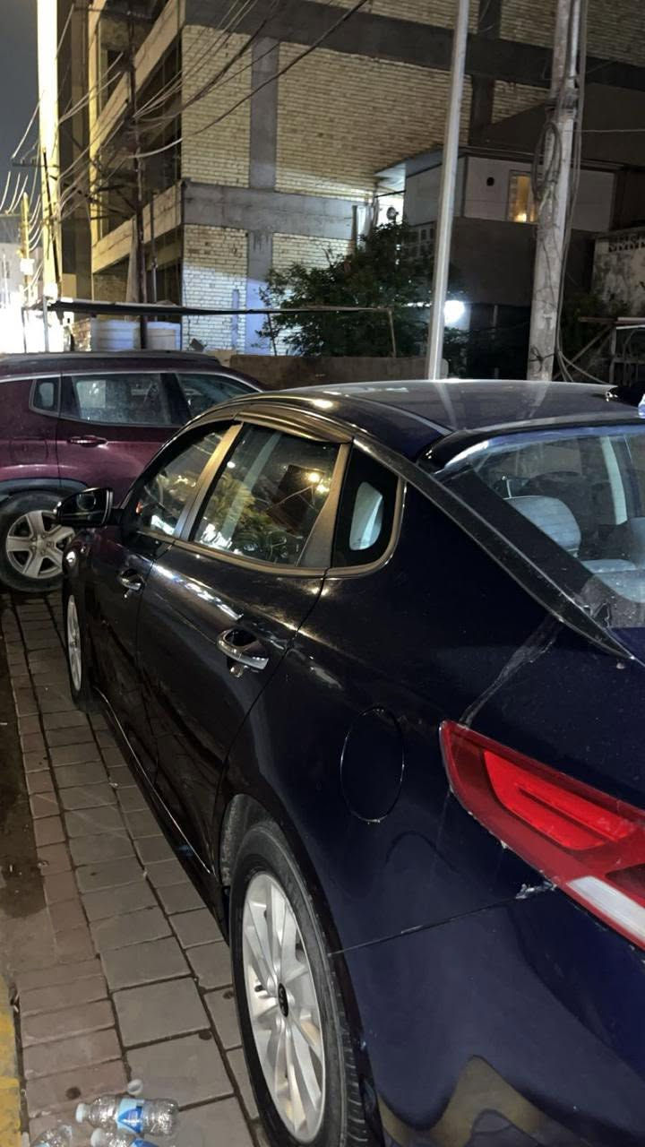 سلام عليكم كيا اوبتيما 2017 للبيع السياره حادثها جاملغ وبنيد تحكمات ستيرن تخم تايرات جديد محرك كفالة جديد ونقصها درايم شفت يحتاجلها ترتيب وعندي طبه بلكير من الثالث ع ثاني سئلت وكلولي دهن هايروليك تحويل ثاني يوم والسعر 115وبيها مجال مكاني بغداد البنوك 
الرقم :***********
