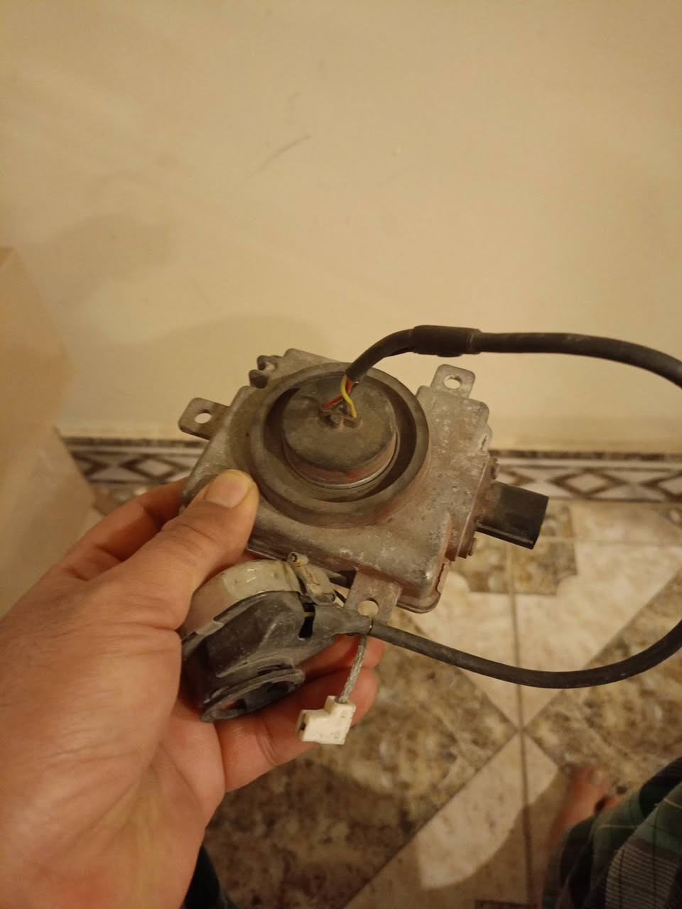 السلام عليكم 
اخوان هاي الغراض للبيع مال باجيرو موديل 15 مكاني بصرة سعرهن 150 الف
***********
