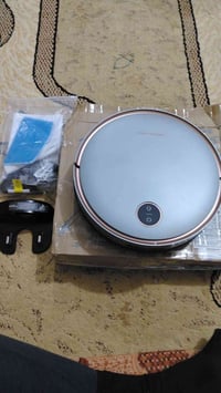 مكنسة روبوت • ريموت تحكم • يرجع للقاعدة