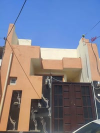 ١٠٠م • بناء جديد • جاهز للسكن