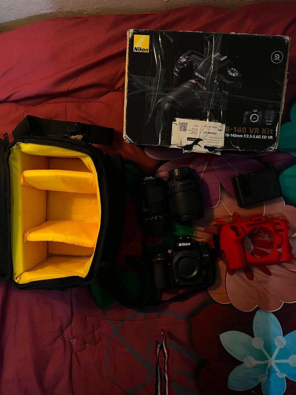 للبيع nikon 7500d
ننظظيفة ١٠٠٪؜ استخدام كلش قليل
بيها واي فاي وشاشتها لمس قلابه
وياها ملحقاتها كامله الكارتون واغطية العدسات بالاضافة الى جنطة وحزام وشاحنة وحافظة جلاتينيه وعدسة سيكما ٣٠٠-٧٠


**إذا كنت صاحب هذا الإعلان وتريد حذفه لأي سبب، رجاءا أرسل رسالة إلى الدعم الفني**