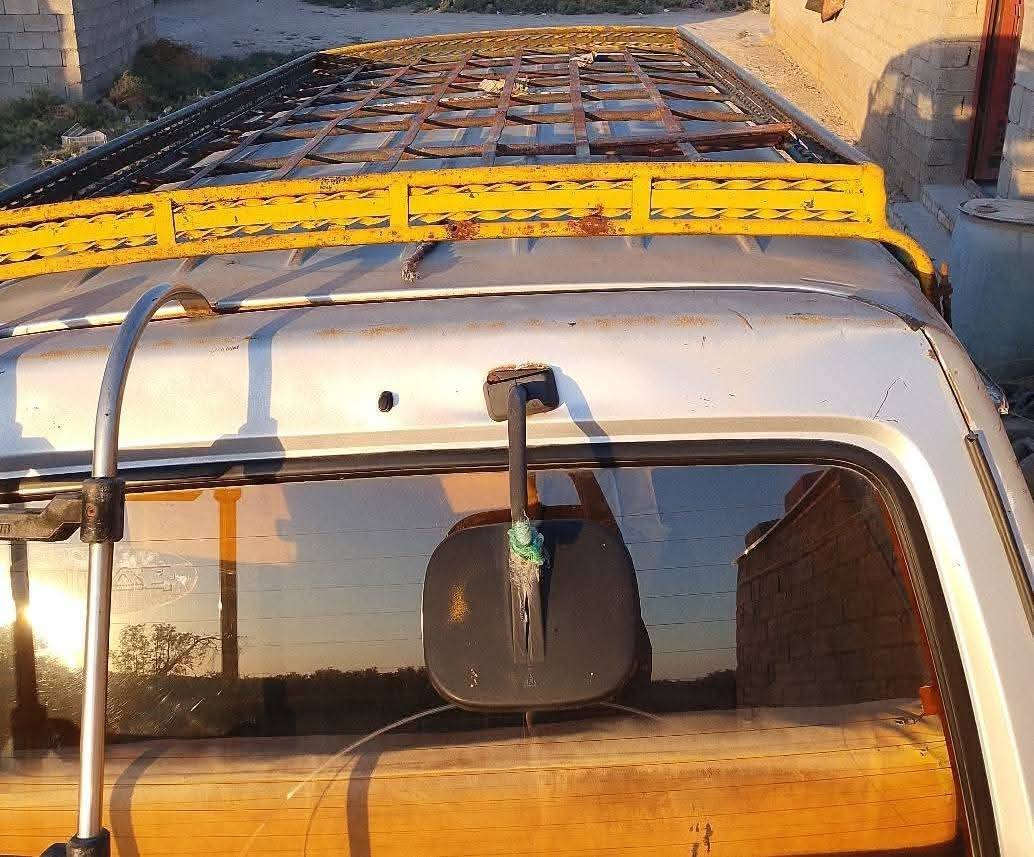 السلام عليكم كيه بسته للبيع موديل 1993 سياره خير من الله كير محرك لاتنقيص ولاتبخير دوشمه جديده تخم تاير جديد رقمها بغداد الماني تريد وكاله تريد تحويل السعر 35 وبيها مجال مكان واسط الكوت للاستفسار الاتصال على الرقم ***********
