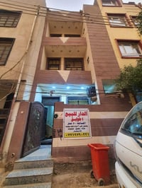 بيت ٥٠ متر للبيع  ٤طوابق  ٣غرف نوم سويت  صاله  +مطبخ + صحيات  للإستفسا...