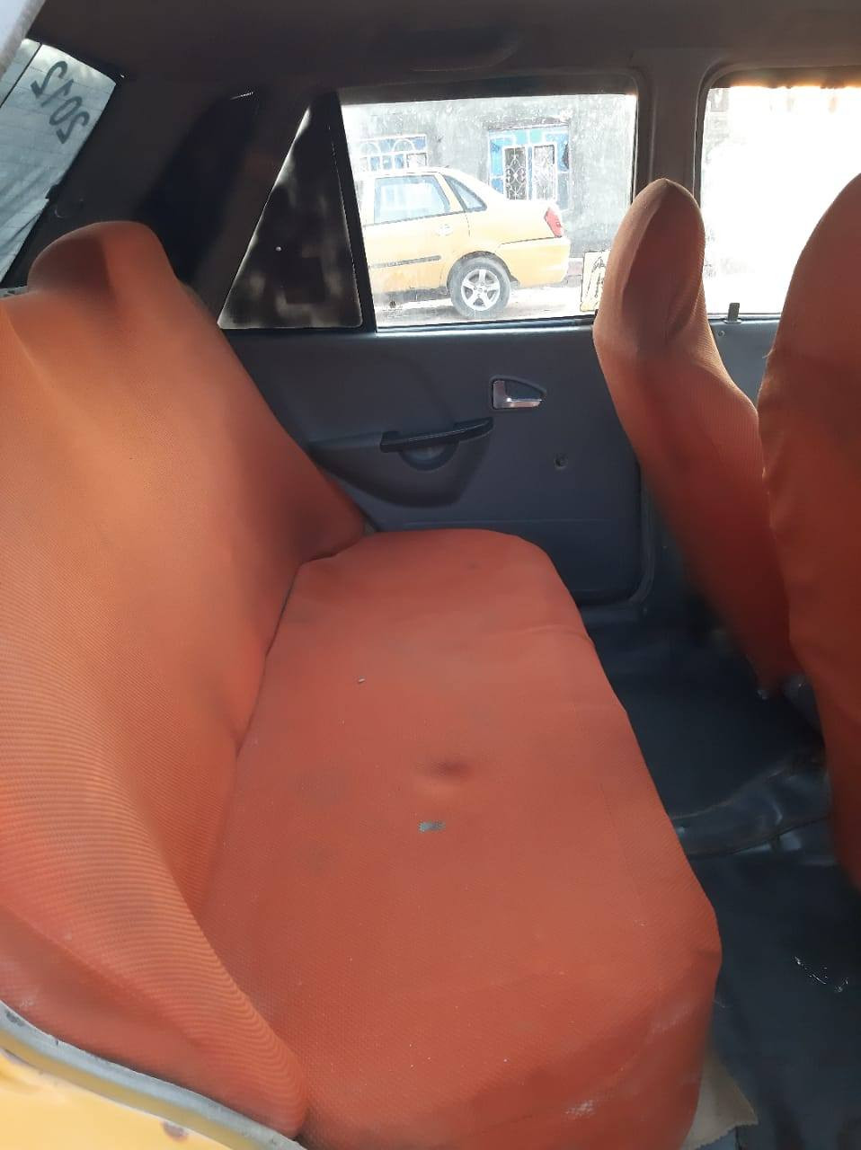 سلام عليكم سايبه البيع مديل ١٢ كير ومحرك نضيفات كهربائيات كلها شغاله رقم بغداد سنويه له ٢٧ مصفره هيئه وغرمات مكان دوانيه قضاء غماس رقمي ***********
