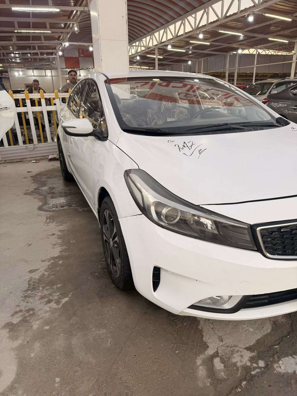 سيراتو 2017 وكاله تحويل مشروطه بسم شركه سياره جاهزه مكينه كير حداديه كله جديد مكاني نجف مكفوله السياره بيها بارد شي بصيط سعر 125 بيها مجال ستفسار اتصل ***********
