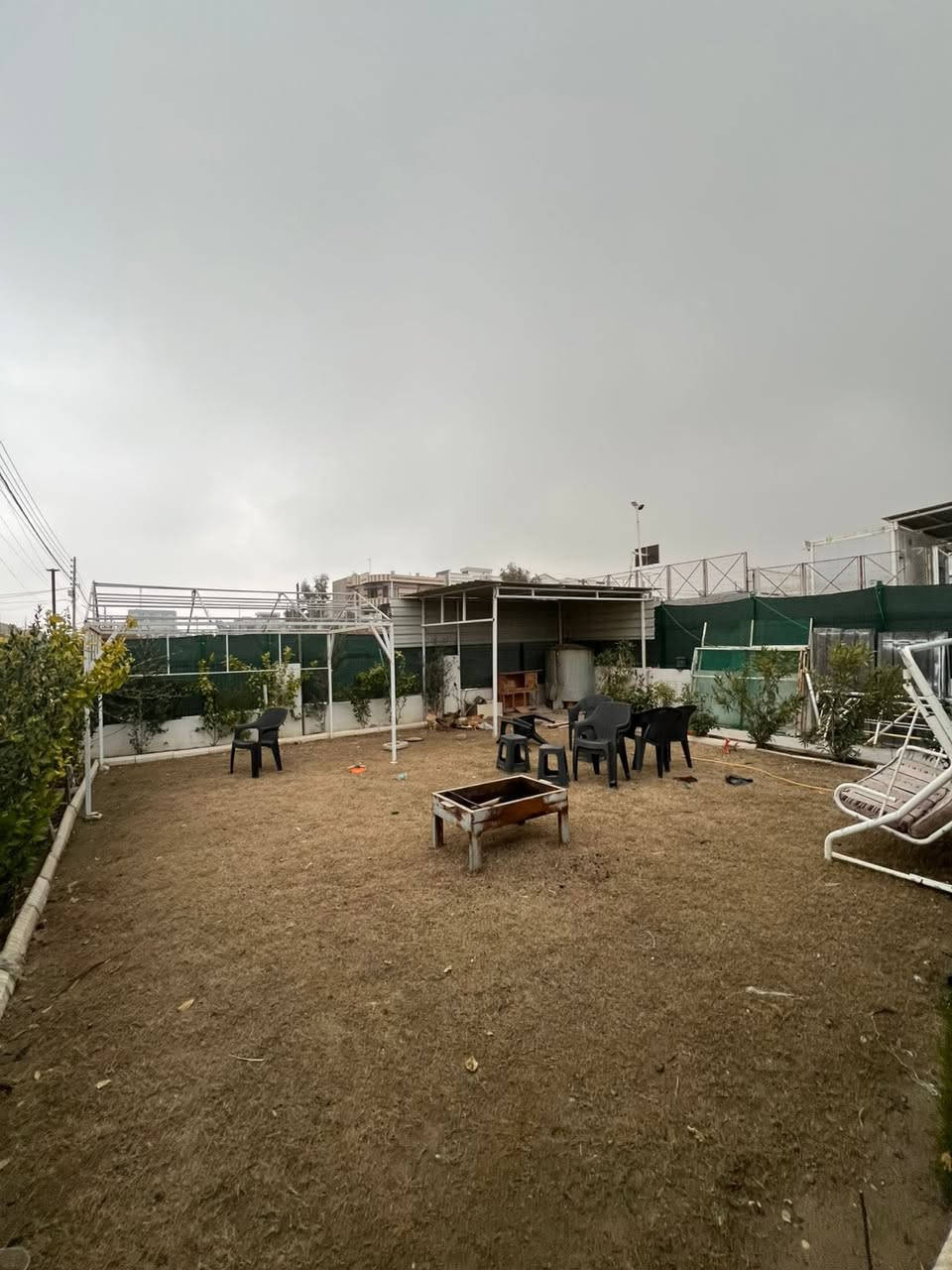 كود #7
🏡 فرصة العمر لا تفوتك!
فيلا أحلامك في مجمع المهندسين السكني
📍 المواصفات:
• المساحة: 240 متر مربع
• الموقع: مجمع المهندسين السكني
• موقع مميز: ركن على شارعين + إطلالة مباشرة على حديقة
• قريب من ماجدي مول على الجانبين
• 6 غرف نوم فسيحة
• صالتين واسعتين + استقبال فخم
• أثاث عصري وفخم متكامل (جاهزة للسكن الفوري!)
✨ مميزات المجمع:
 ∙ حراسة وأمن 24 ساعة
 ∙ ماء وكهرباء مستمرة على مدار الساعة
 ∙ بيئة سكنية راقية ومنظمة
 ∙ قرب من الخدمات (ماجدي مول)
⏰ الفرص لا تنتظر أحد!
📞 للاستفسار والمعاينة:
[***********]
سارع بالحجز قبل فوات الأوان 🔑
