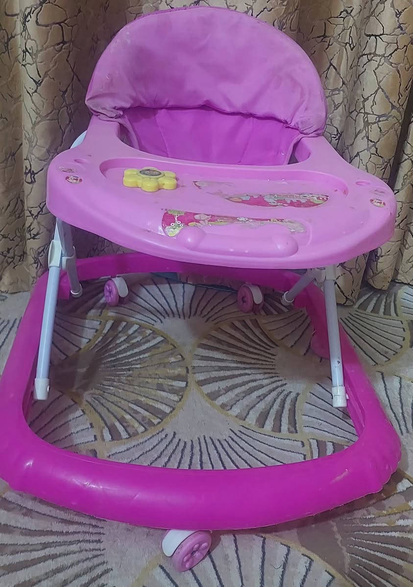 سلام عليكوم غراض اللبيع غساله حجم كبير اخت جديده 70
اوفن شوي اخو جديد 60 
صوبه نفطيه 60 
حجله اطفال 5 راسلني خاص 
تصل *********** واتساب
