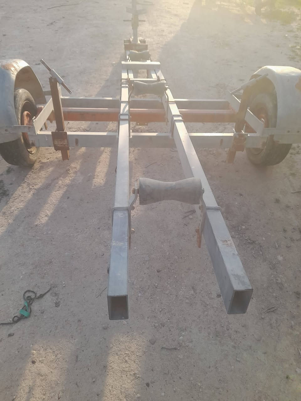 السلام عليكم
عربانه زورق 
أصليه شركه
السعر  ٦  أوراق
رقم الموبايل
***********
