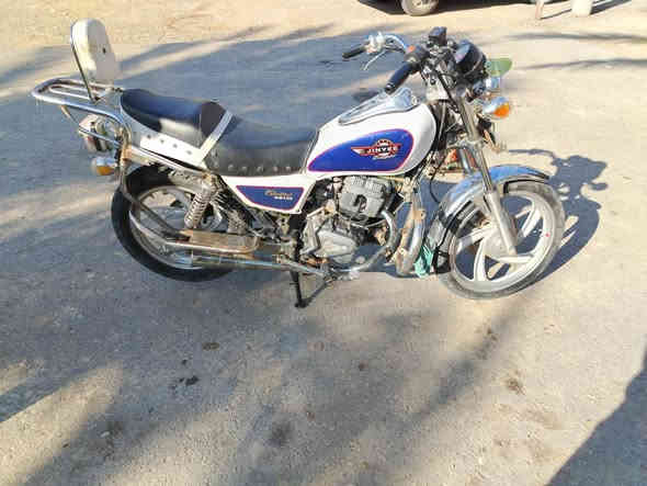 دراجة للبيع جني موديل 16

المكان ديالى ناحية كنعان

السعر 350وبيهة مجال 

للستفسار خاص او واتساب 

***********
