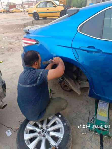 سلام عليكم ورحمه الله وبركاته سمكره وصبغ الأخوين بجميع انواع سيارات الحديثه.  عنوان بغداد يم جسر لفضيليه مقابل حمام الفندي.  بادارت ابو حيدر المياحي رقم ***********
