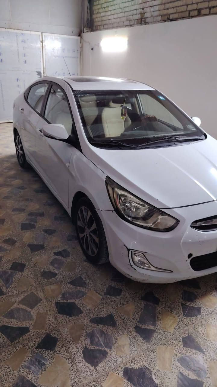 سلام عليكم لبيع اكسنت موديل 2015 ماشيه 200 فول مواصفات طخه خفيفه بل جاملغ الأمامي  فقط امداور ثاني يوم رقم انكليزي/محرك 1600 السعر 108
***********
‏‪0780 268 0470‬‏
