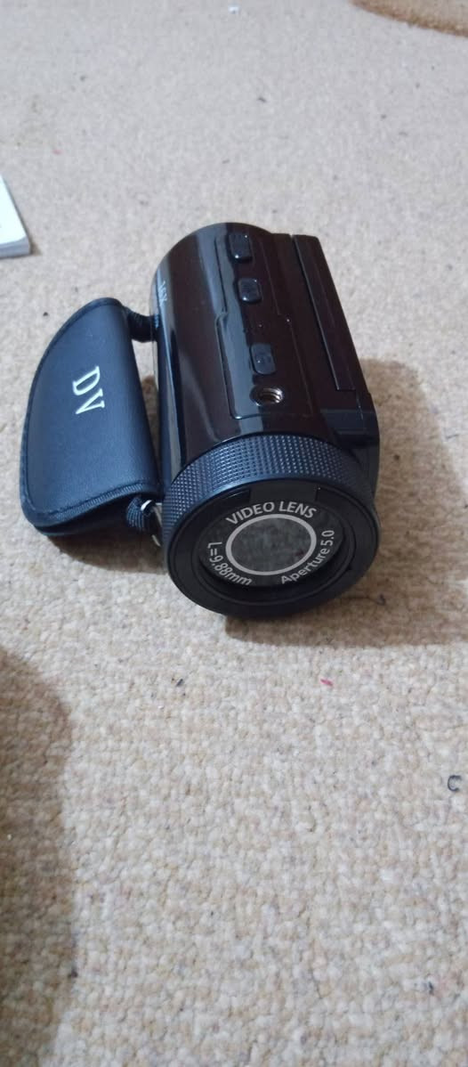 كامري HDبالة كاملة مع الملحقا
السعر50الف


**إذا كنت صاحب هذا الإعلان وتريد حذفه لأي سبب، رجاءا أرسل رسالة إلى الدعم الفني**