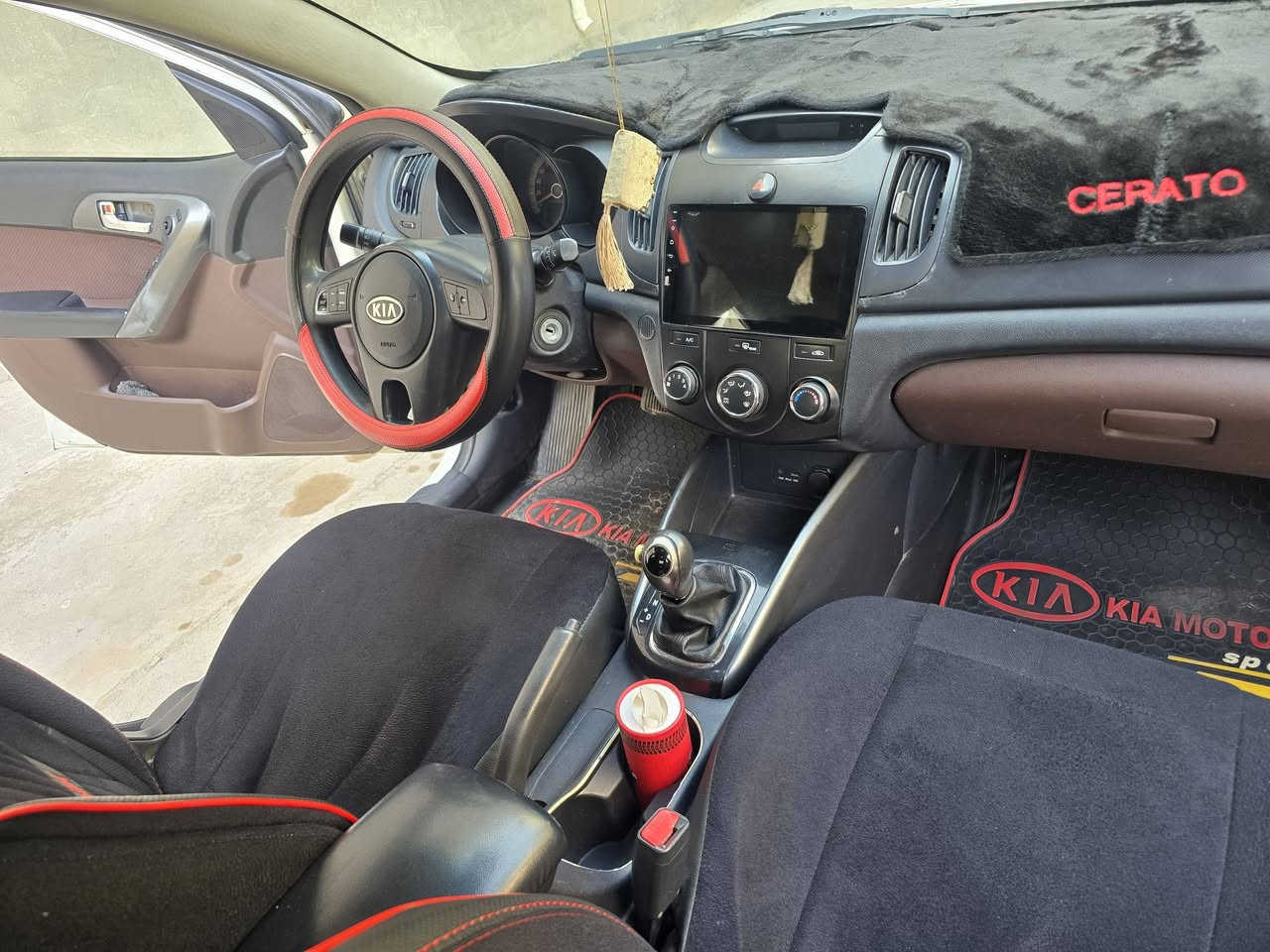 السلام عليكم
كيا سيراتو موديل 2013
فول مواصفات عده البصمه فتحة +اشاير بالمري + كير 6نمر+شفتات بالاسترين +شاشا +كامرا 
حجم المحرك 1600
كير وميكينه لا تنقيص 
ولا تبخير 
حداديه 100%
زوج تاير أمامي جديد 
ضربات خفيفه بدون اي دواخل 
قماره وتكمه مكفولات من الصبغ 
السياره غرفتها نظيفه جدا 
رقمها بغداد مشروع وطني بسمي.. نفاذ السنويه لغاية2030

العنوان كربلاء _ طريق الحر 
السعر 87 وبيها مجال بسيط 
للاتصال  ***********
