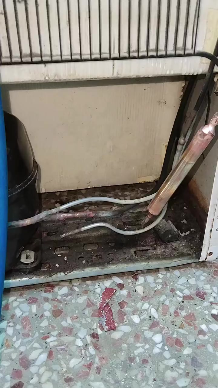 صيانة ثلاجة بيكو تسرب الغاز تم ارجاعها للخدمة
صيانة اجهزة التبريد سبالت
مكيفات ثلاجات شحن غاز
ادامة فتح نقل شد شراء للاتصال ***********
قرب مدرسة السماحة الشهدا
