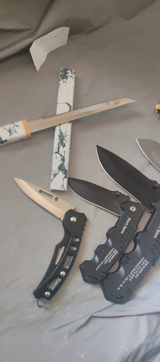 شلعة سكاكين


**إذا كنت صاحب هذا الإعلان وتريد حذفه لأي سبب، رجاءا أرسل رسالة إلى الدعم الفني**