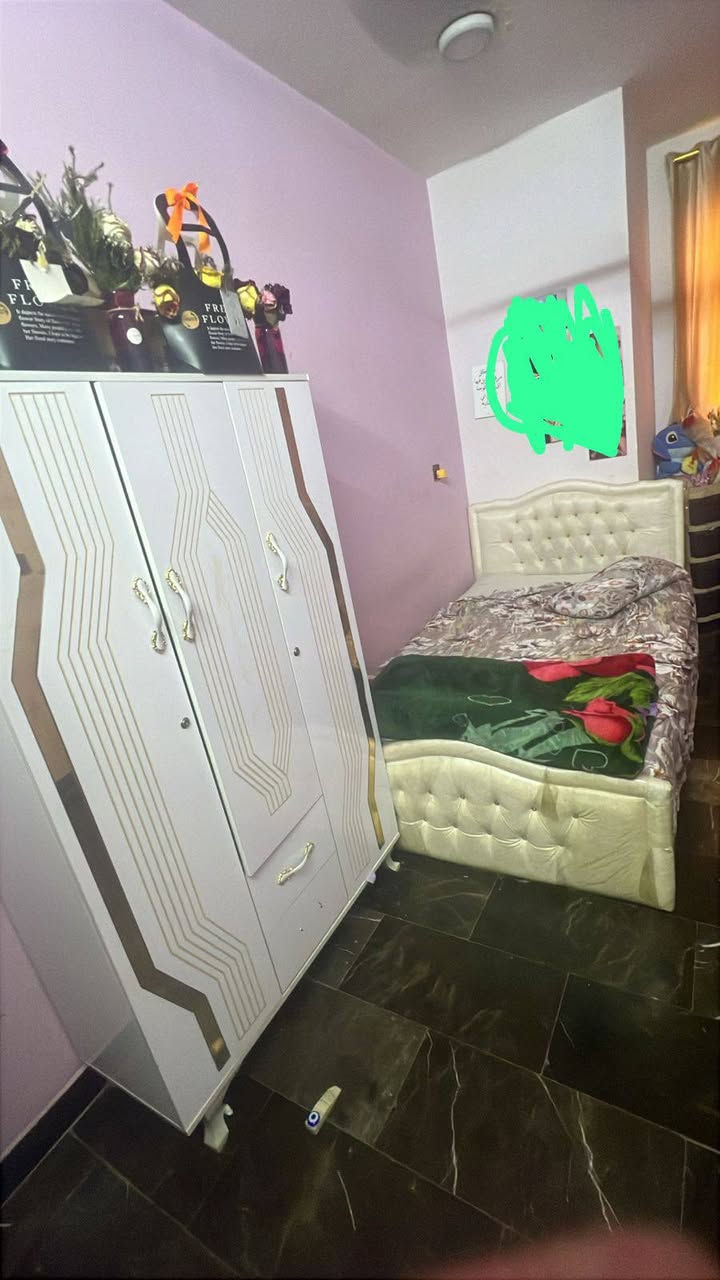 غرفه نوم شبابيه تركيه  ام نفر  
سعرها ٢٥٠ الف 
بغداد الكاضميه


**إذا كنت صاحب هذا الإعلان وتريد حذفه لأي سبب، رجاءا أرسل رسالة إلى الدعم الفني**