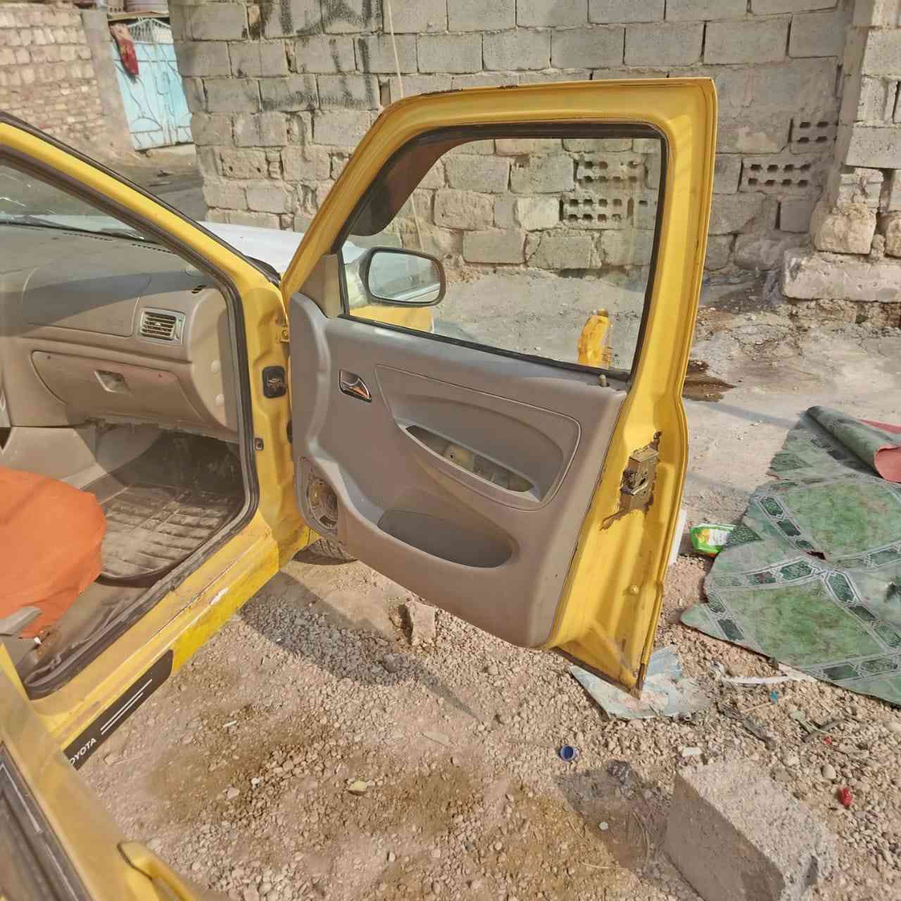 سلام عليكم شباب سياره شيري كوين للبيع 
مديل 10 
السياره نضيفه 
رقمه الماني 
السياره ما عوزه شيء
السياره مال شغل ولا توكفك بشارغ 
تخم تايرات جدد 
مكان السياره 
ميسان 
للاستفسار اتصل علا الرقم
***********
***********
