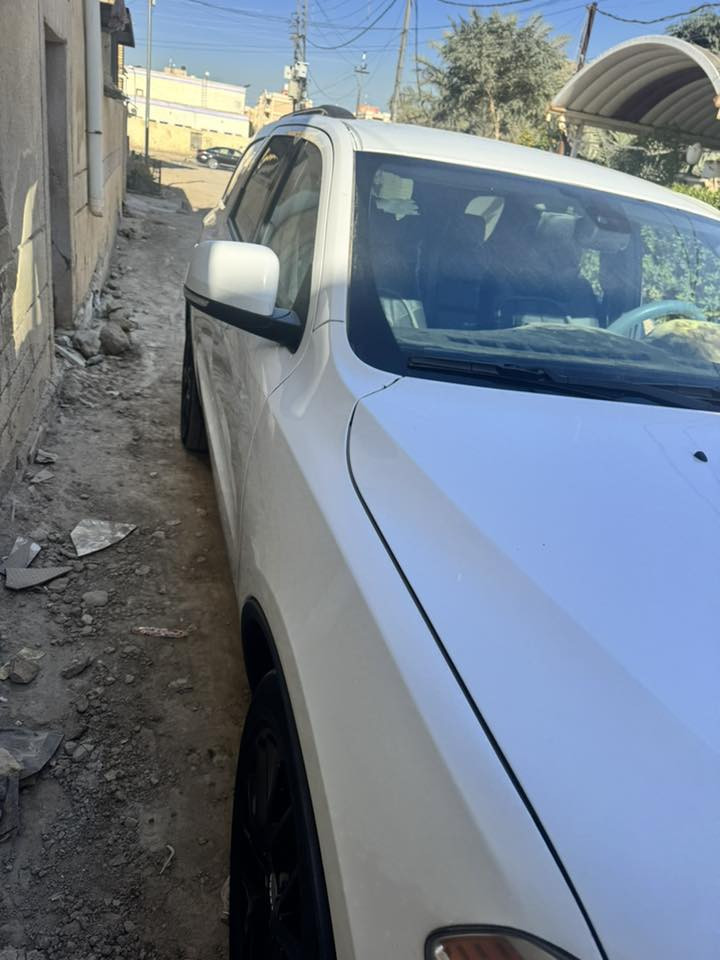 دورنكوا مديل ٢٠١٥ لمتدا بسمي  بيها جاملغ وبنيد بسمي بغداد  اصل ٢٢٠ وبيها مجال  مكان السياره الناصرية مركز المحافظه 
ترهم مراس بتاهوا ١٥ وفوك بفرق حسب القناعه
الرقم ***********
