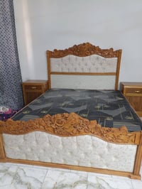 غرفة نوم • خشب ثقيل • ٦ قطع