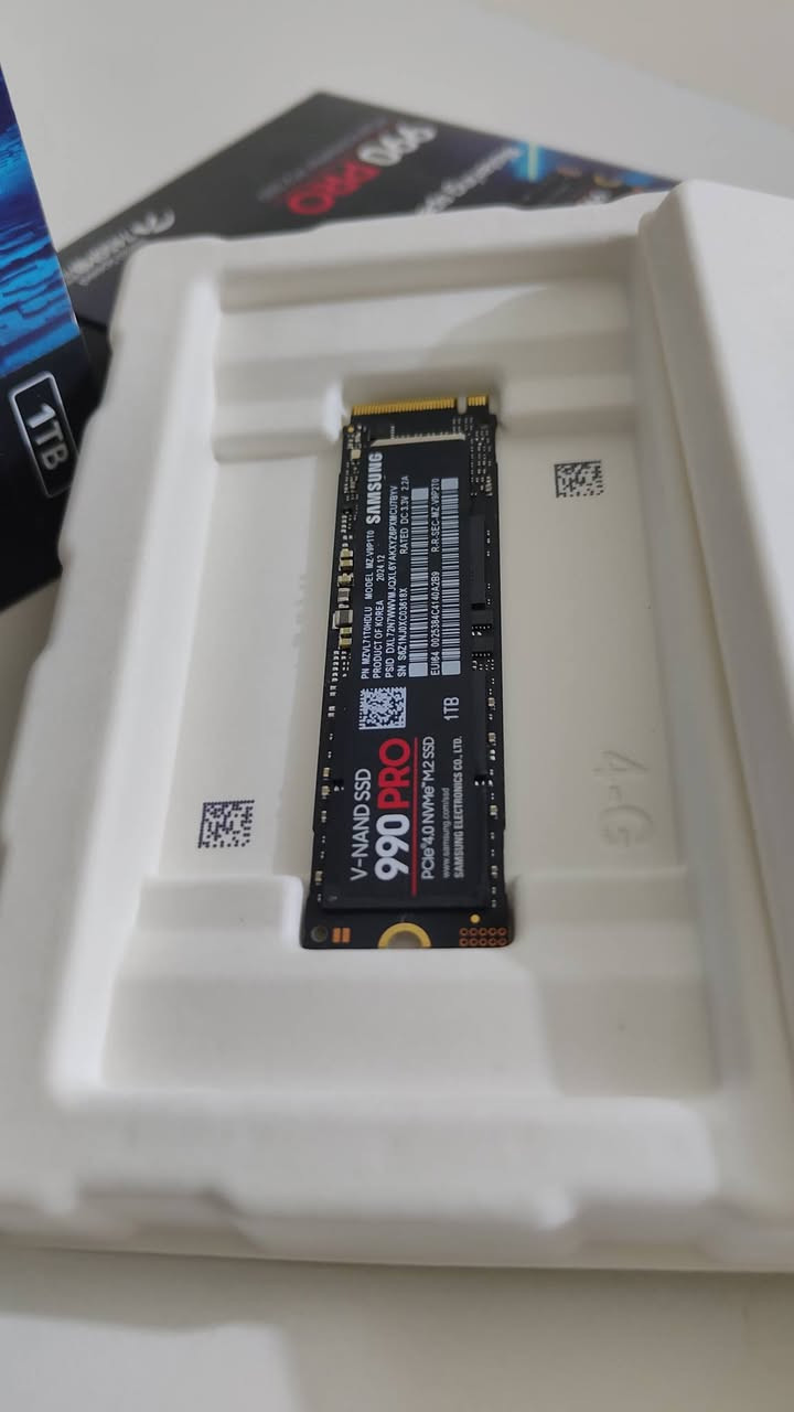 SSD 990 PRO 1TB SAMSUNG
للبيع SSD Samsung 990 Pro سعة 1TB
عدد 2
مشتريهم قبل 6 اشهر من صفحة التقنيات الحديثة للحاسبات شديتهم على جهازي ما استخدمتهن لان جنت ما اشغل الحاسبة بسبب الكهرباء هسه بعت التجميعة وبقن عندي
نظيفات جداً
اللي يعرف هذا الموديل يعرف سرعته وأداءه
البيع مفرد أو الاثنين سوه
متوفر توصيل
مكاني الفلوجة 
للمهتم يتواصل خاص
او يتواصل على الرقم
*********** واتس او اتصال
