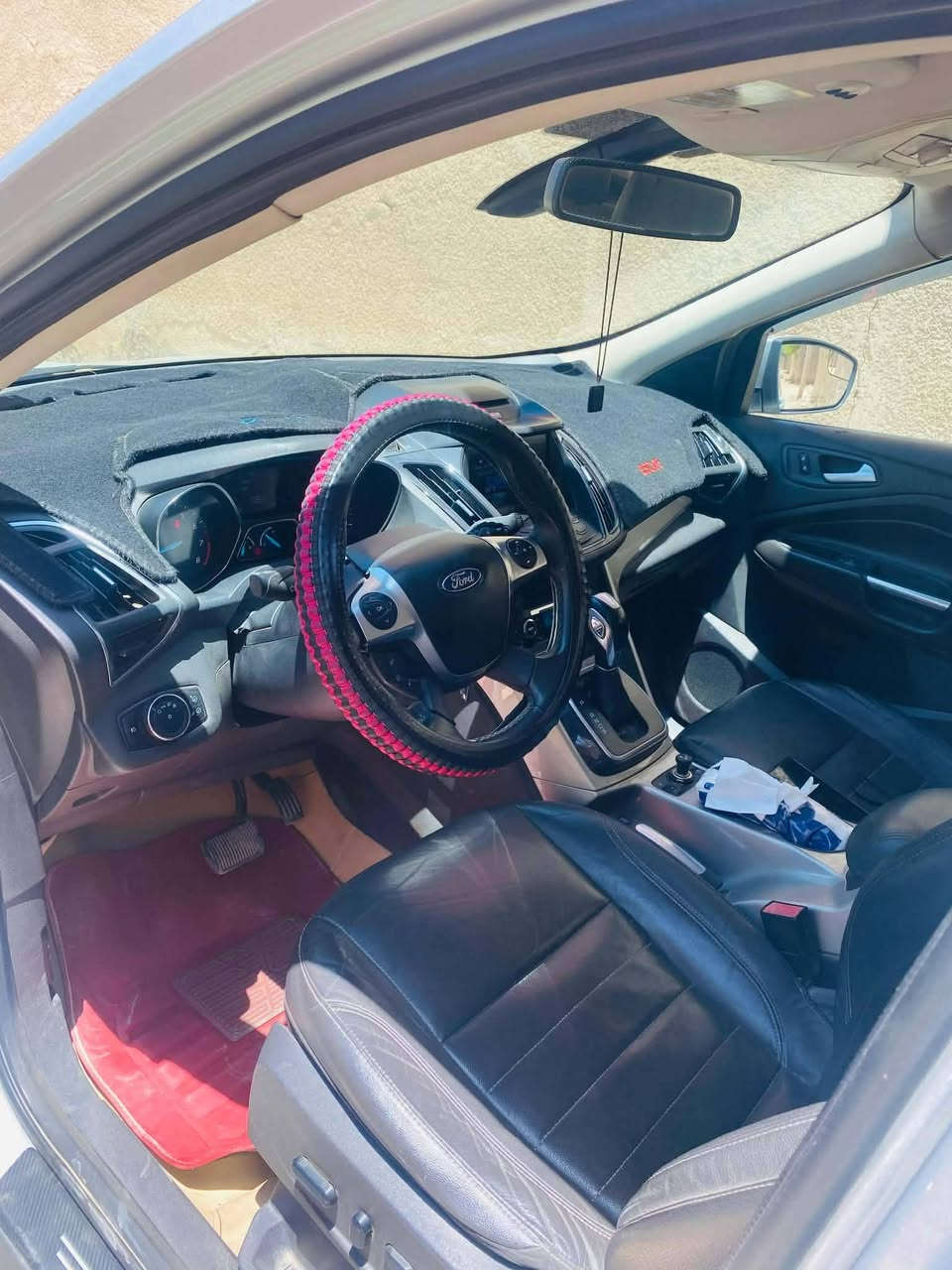 السلام عليكم 
سيارة فورد 
موديل 13 
تبريد ثلج
 تدفئة 
كشنات جلد كهربائيه 
كامره خلفيه
باسمي تحويل مباشر 
محرك اربعه سلندر
تبديل باب الجنطه بدون حادث
حاويه  جديد
السعر 88
رقم بابل مكاني بابل الهاشمية 
سيارة خير من الله صار لها اكثر من 5 سنوات عندي ترايك للبصرة شرط 
تلفون ***********
