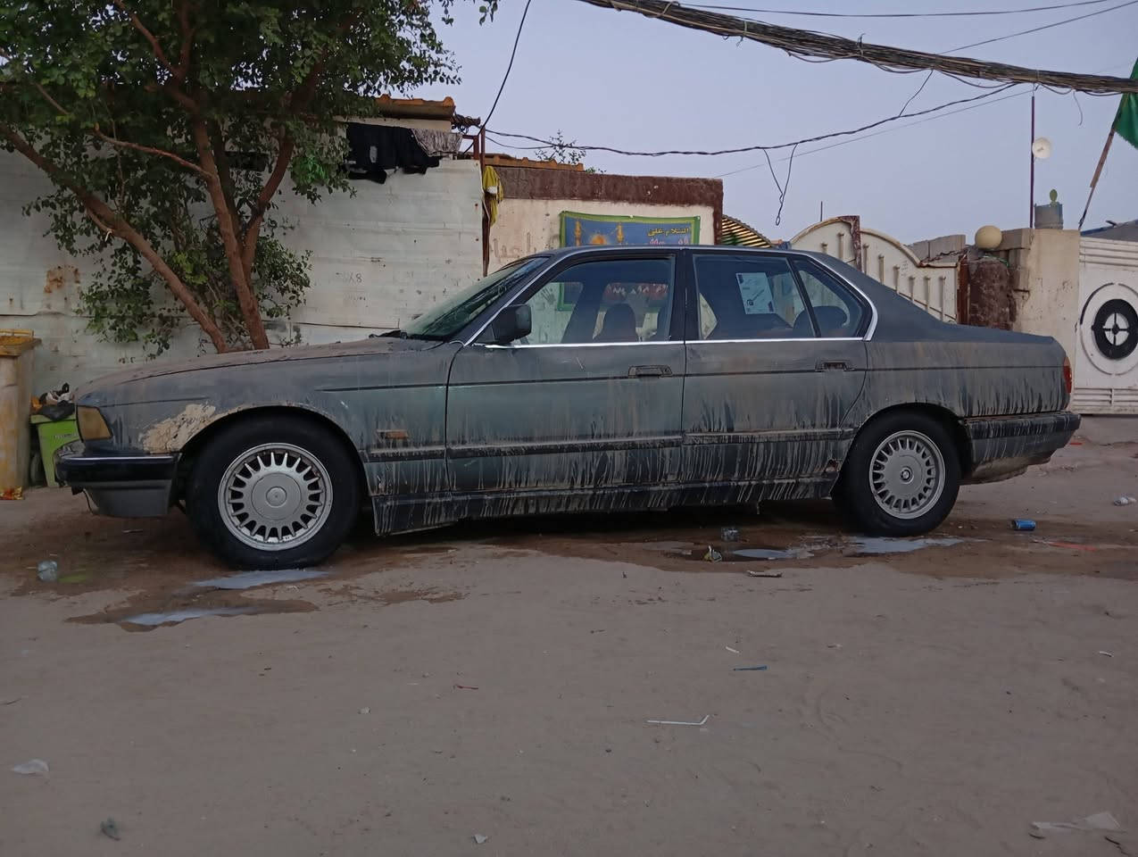 سلام عليكم من رخصت الادمن سياره بيم موديل 90 مكينه حداديه تخم تأير جدد كيرها بي تخير بس تمشي سنويه عضم لل2027 تحويل مباشر السعر ب 15وبيها حك الجيه***********

