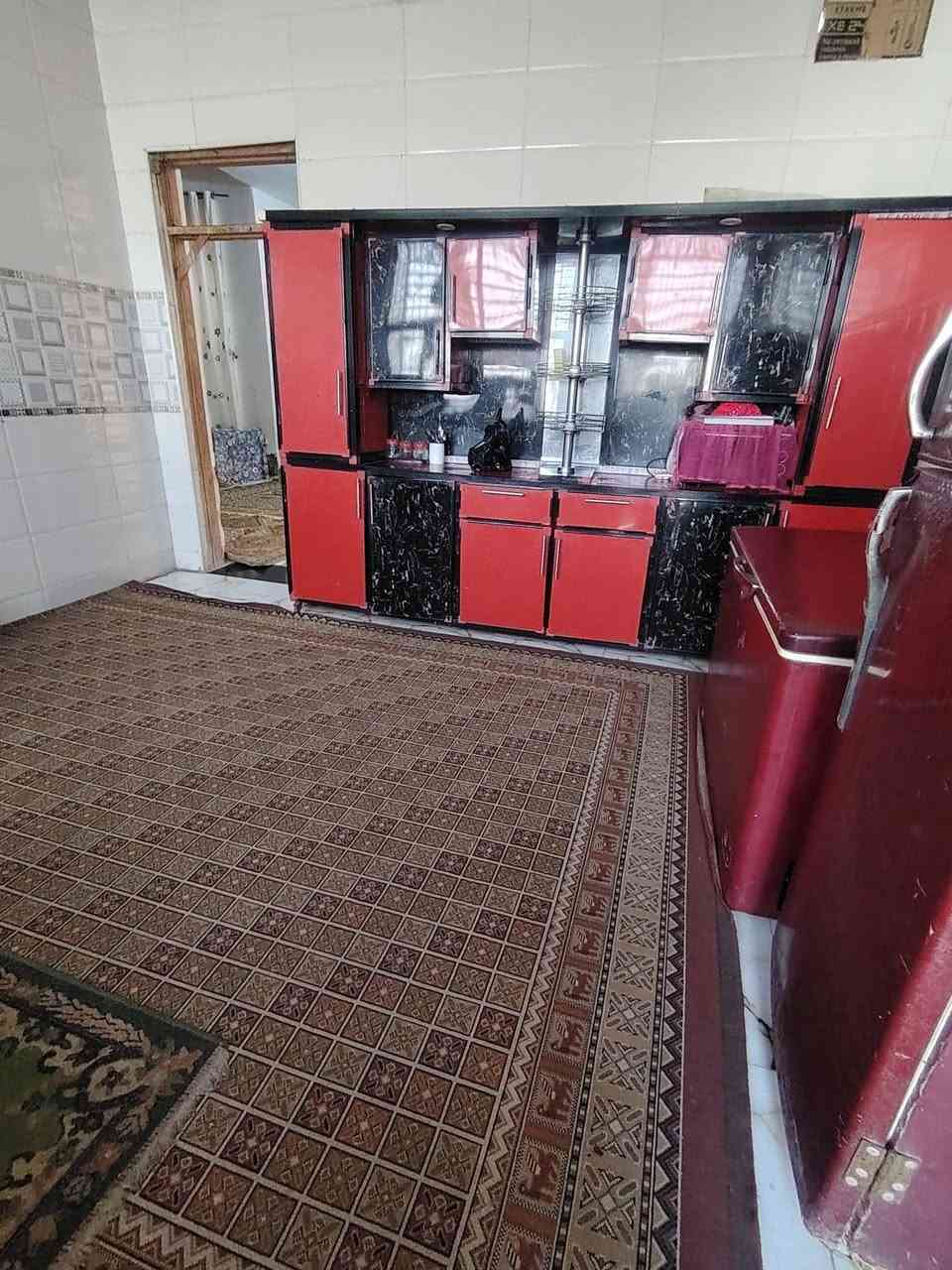 بيت للبيع مساحه 185 حي الامين الاول مقابيل حسينيه مالك الاشتر كونكريت مسلح طابقين طابو زراعي سند 25 للستفسار ***********
