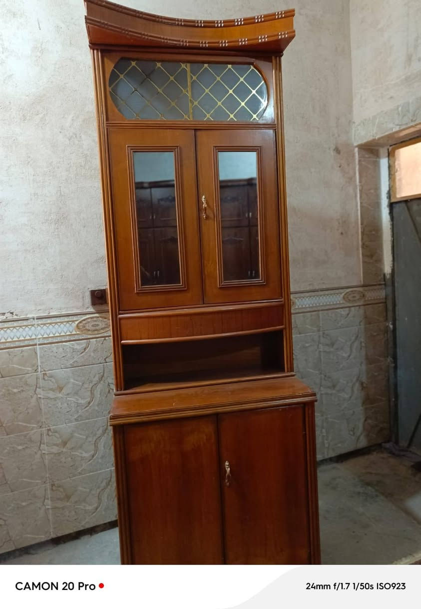 غرفه خشاب للبيع ملحق جدا نضيفه العنوان الكرابله واتساب ***********
