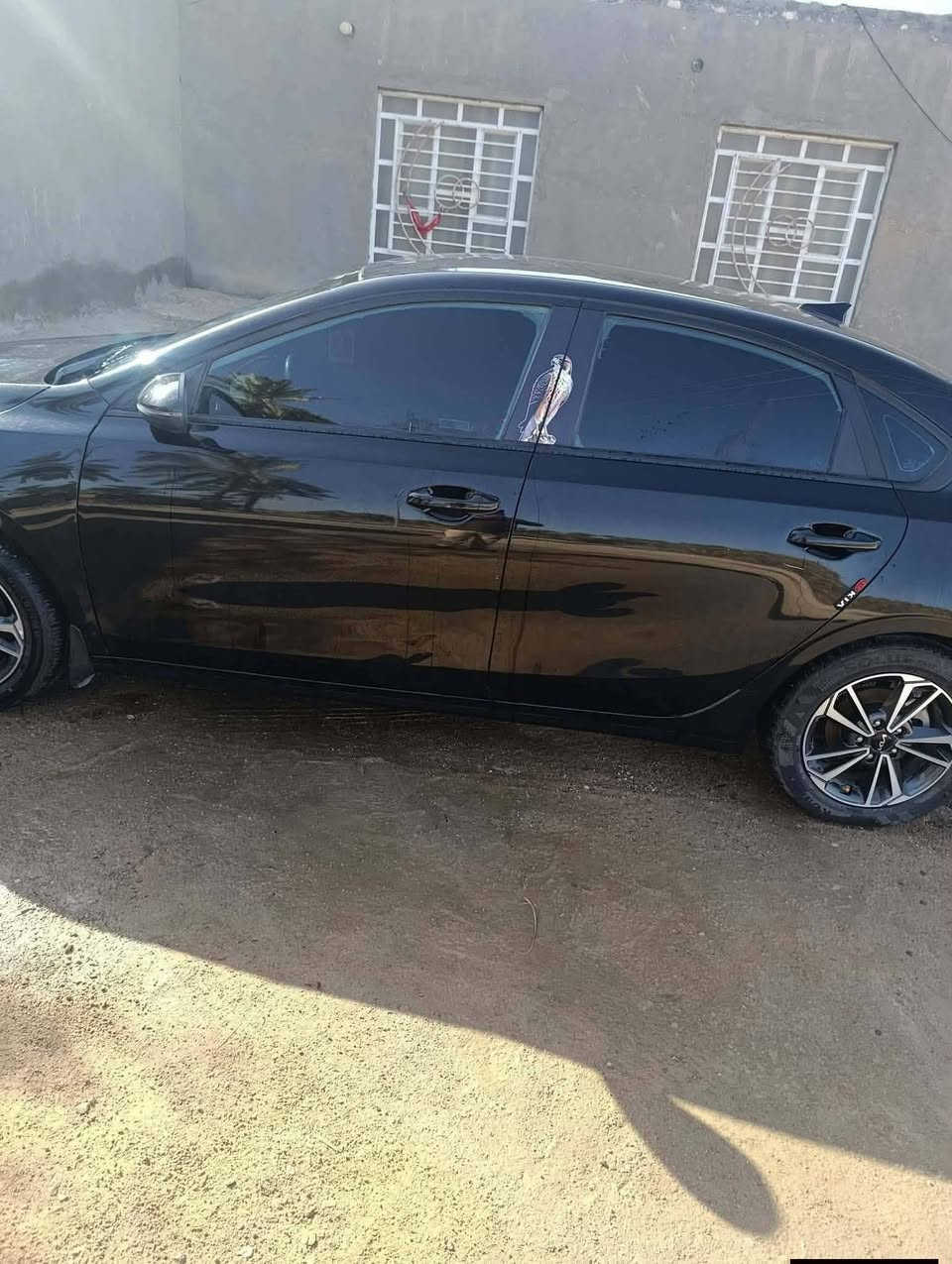 للبيع كيه فورتي مديل 23 مامرقمه ماشيه 20 الف السياره جديده بمعنئ الكلمه داخل لون بيجي حادث مالتها جاملق مسروق ومرجعينه والحادث موضح بصوره
133 وبيها مجال مستعجل ع بيعتها ♥️


**إذا كنت صاحب هذا الإعلان وتريد حذفه لأي سبب، رجاءا أرسل رسالة إلى الدعم الفني**